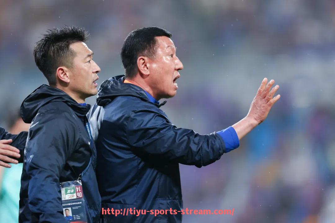 体育直播-2023年亚洲杯U18男篮比赛中中国队展现年轻球员潜力